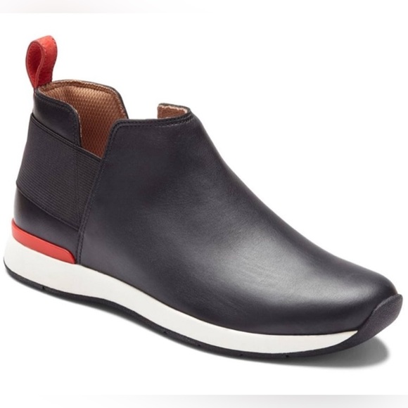 Vionic Cece Slip On Sneaker - Picture 1 of 8
